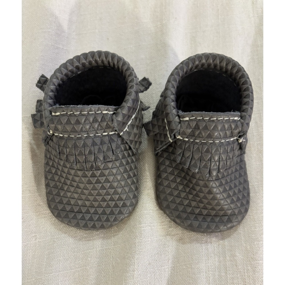 Freshly Picked Leather Moccasins Baby Size 1 Gray‎